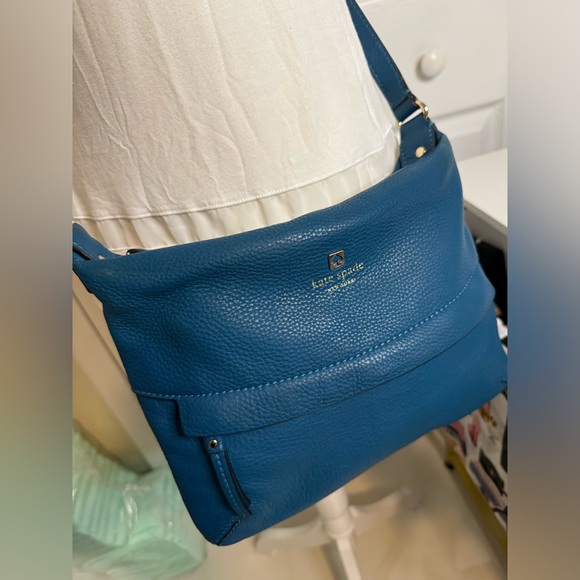kate spade Handbags - Kate Spade Crossbody